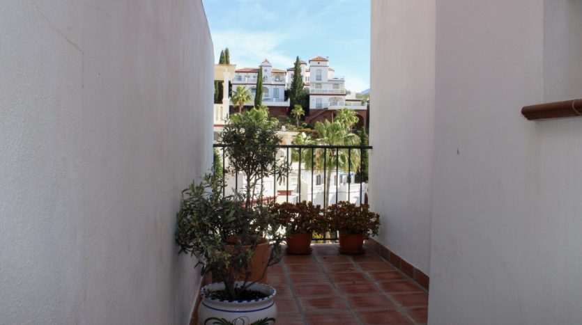 Exklusives Doppelhaus mit Dachterrasse und Meerblick bei Nerja