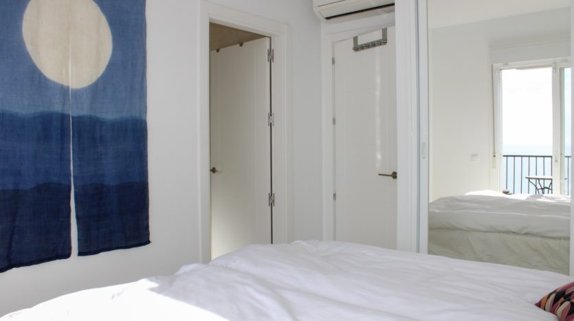 Exklusives Doppelhaus mit Dachterrasse und Meerblick bei Nerja