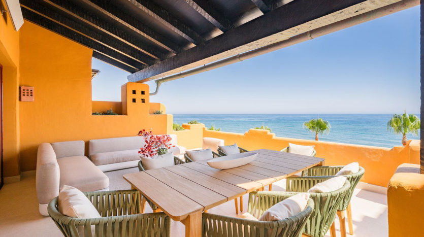 Apartment mit 4 Schlafzimmern in New Golden Mile - Meerblick & Strandnähe