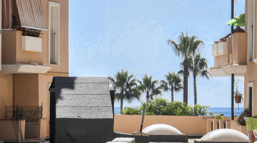 Apartment mit 3 Schlafzimmern in San Luis de Sabinillas - Meerblick & Strandnähe