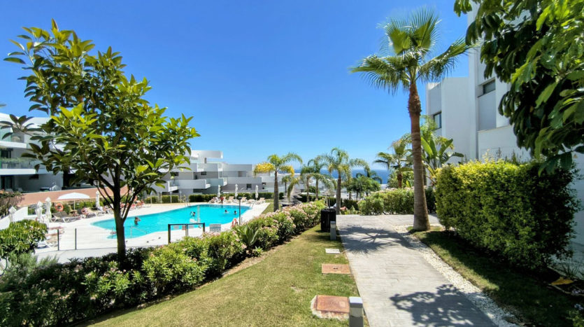 Apartment mit 2 Schlafzimmern in La Duquesa - Meerblick & Strandnähe