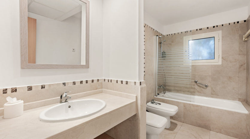 Apartment Sotogrande – Kapitalanlage mit Meerblick im Resort