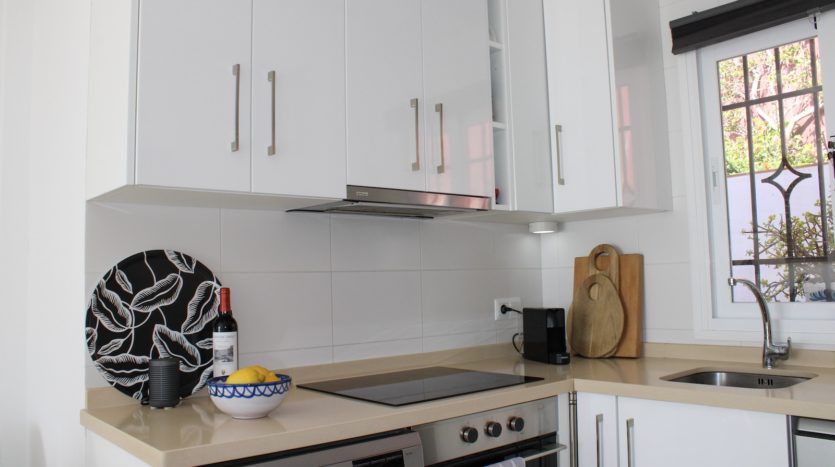 Exklusives Doppelhaus mit Dachterrasse und Meerblick bei Nerja