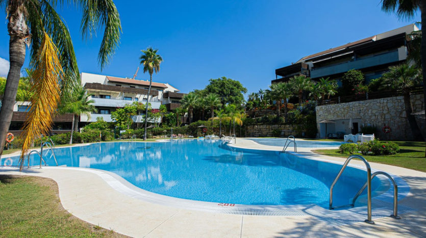 Apartment mit 2 Schlafzimmern in Los Flamingos Golf - Meerblick & Strandnähe